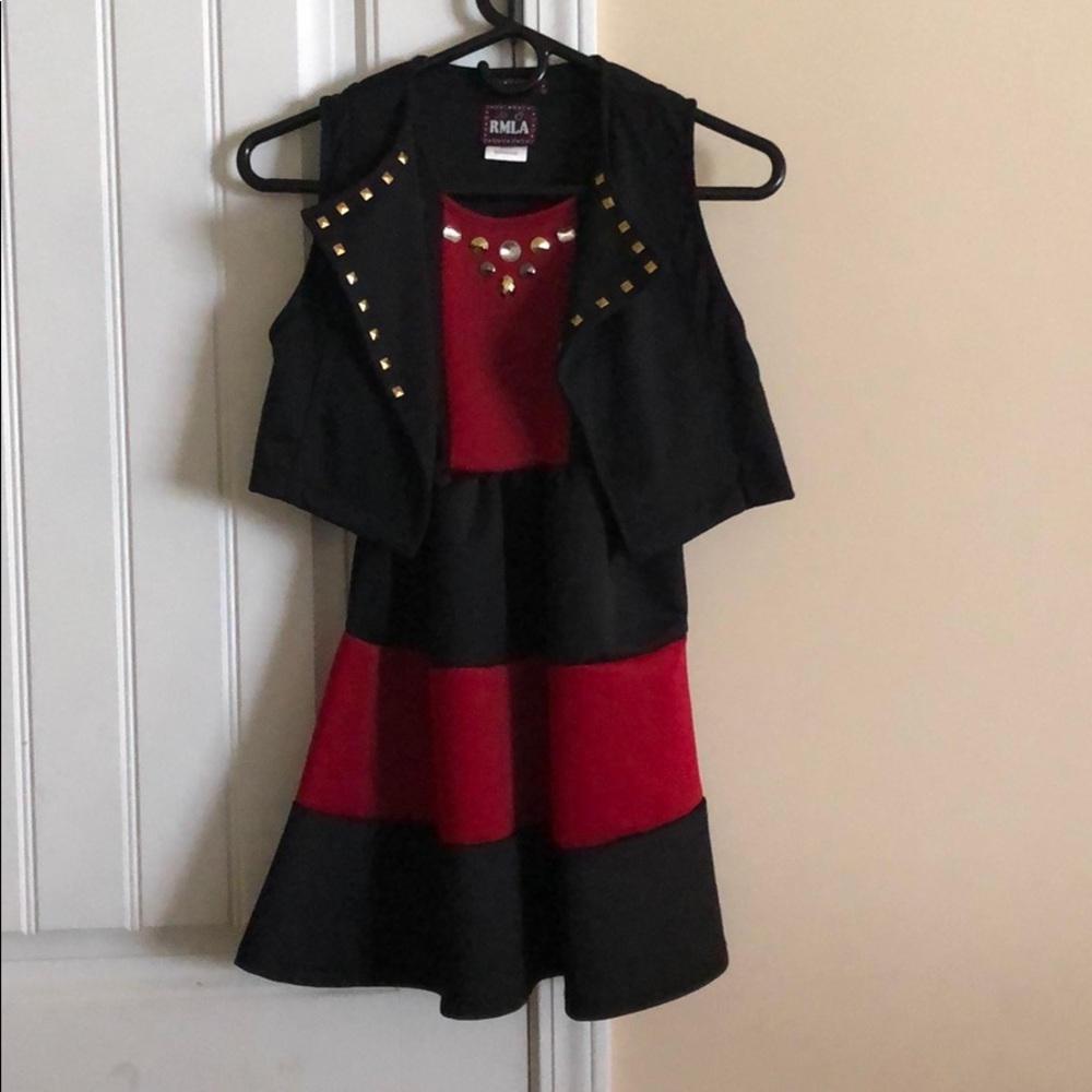 Girls cute black and red dress with jewels